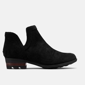 New in Box - SOREL Lolla Low Cut Out Bootie Sz. 11